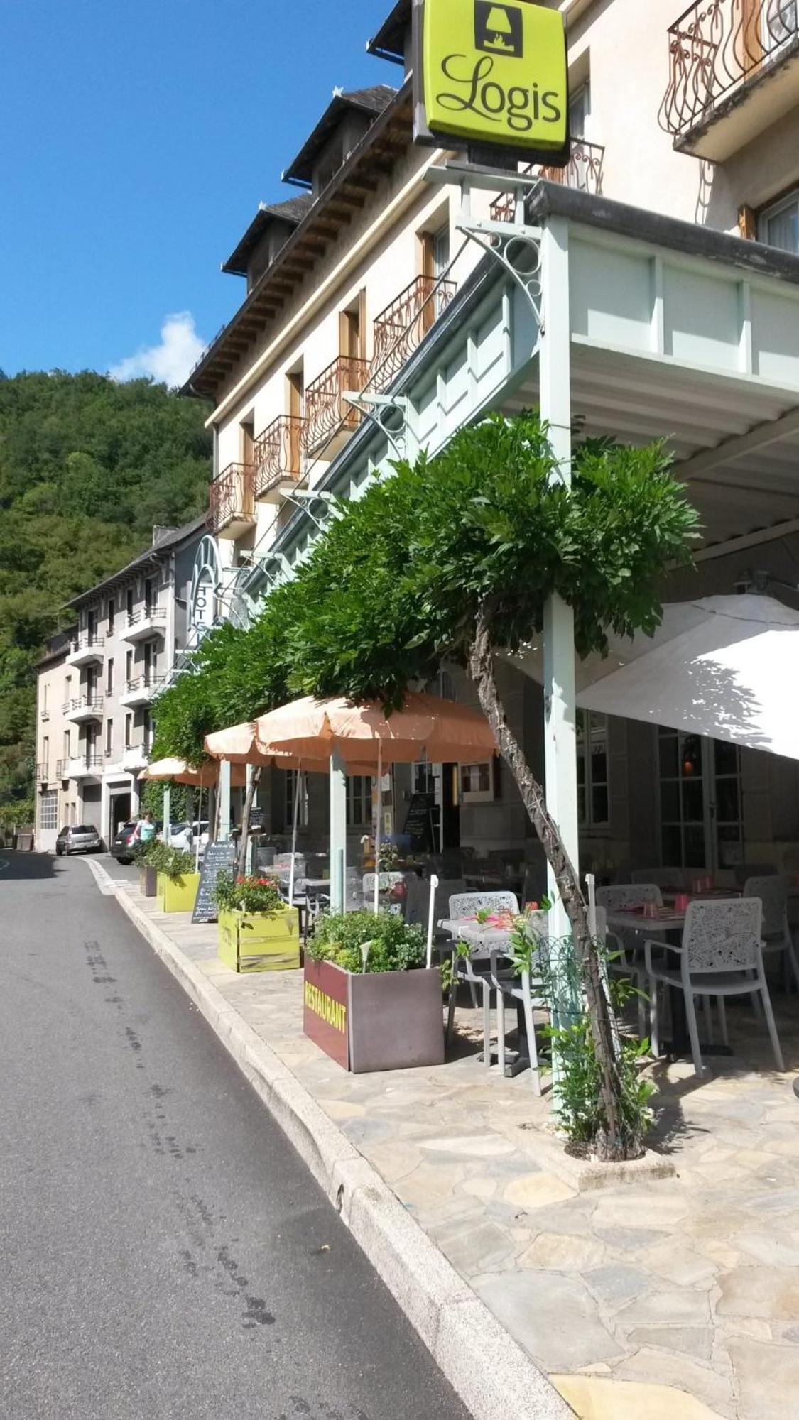 Hotel Restaurant Aux Armes D'Estaing - Kb Hotel Group Exterior foto
